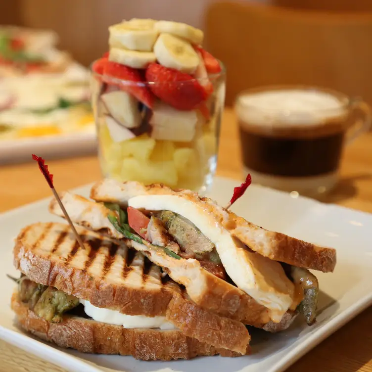 Photo credit: opentable