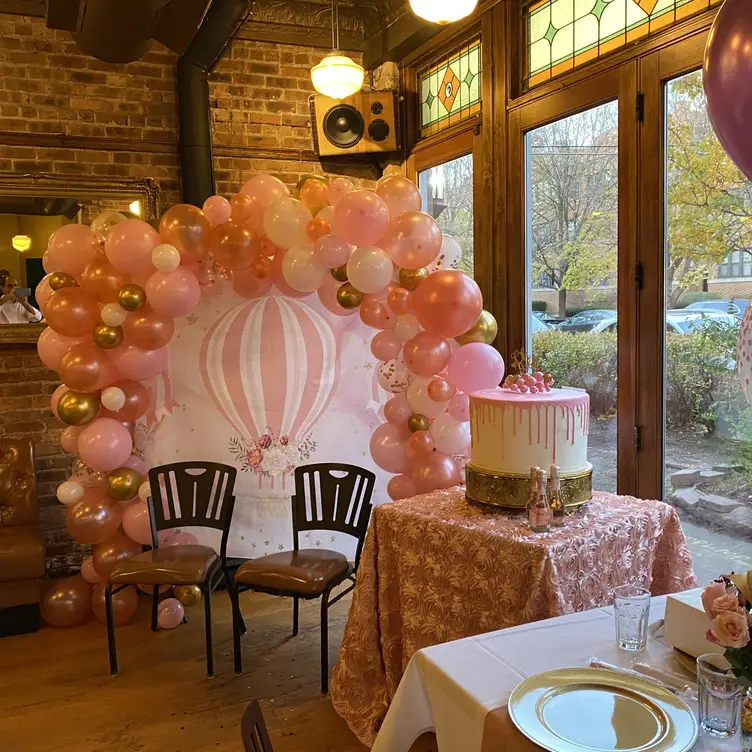Photo credit: opentable