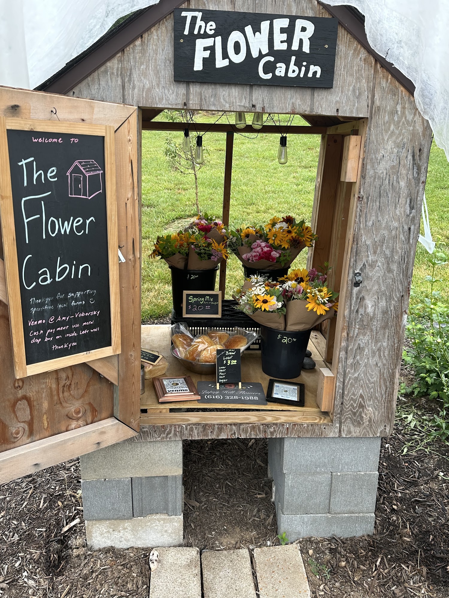 The Flower Cabin