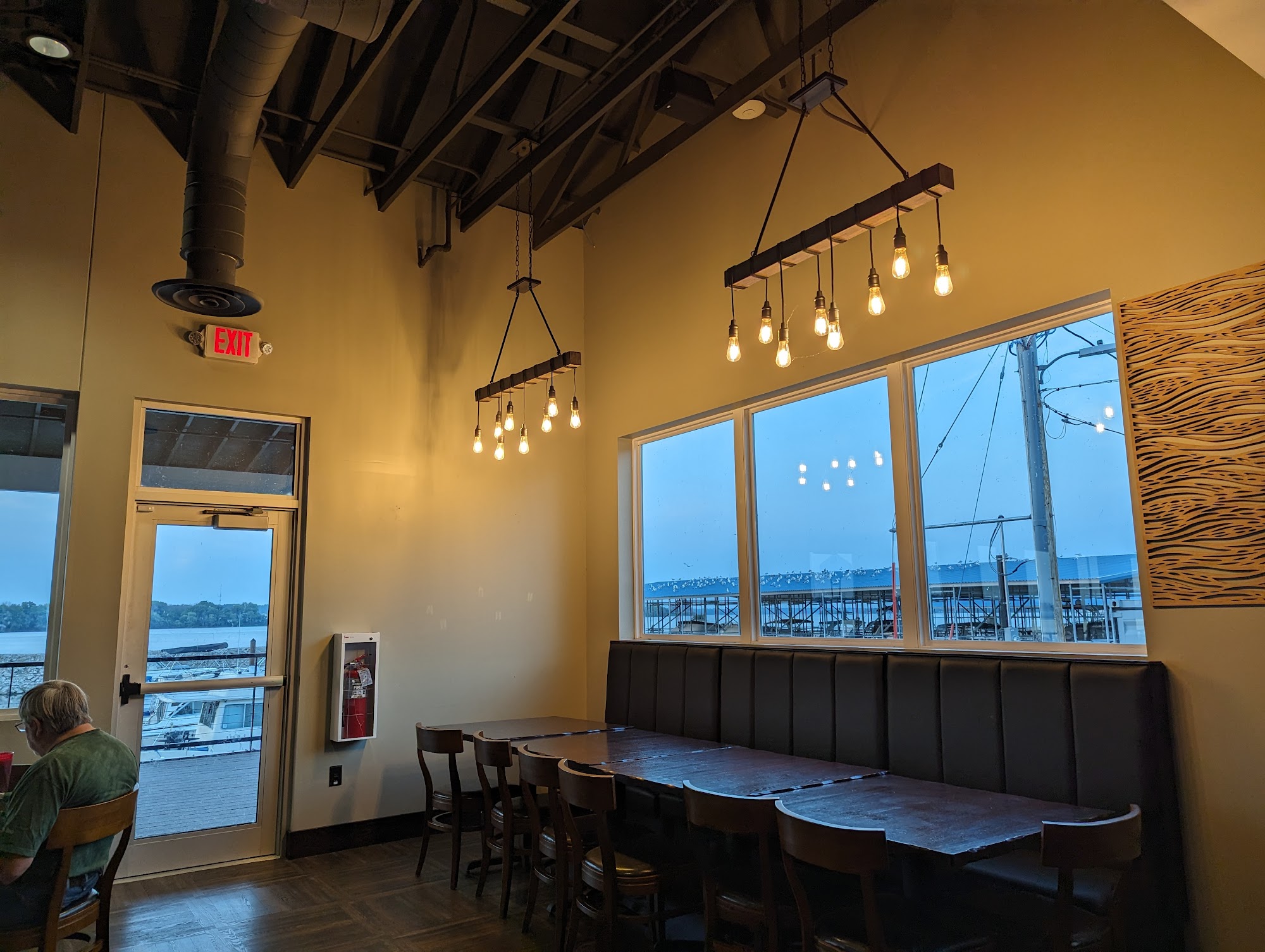 Catfish Charlies Moline, Moline Menu, Reviews (68), Photos Restaurantji