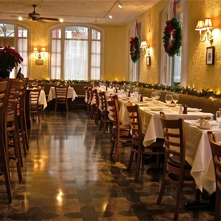 Photo credit: opentable
