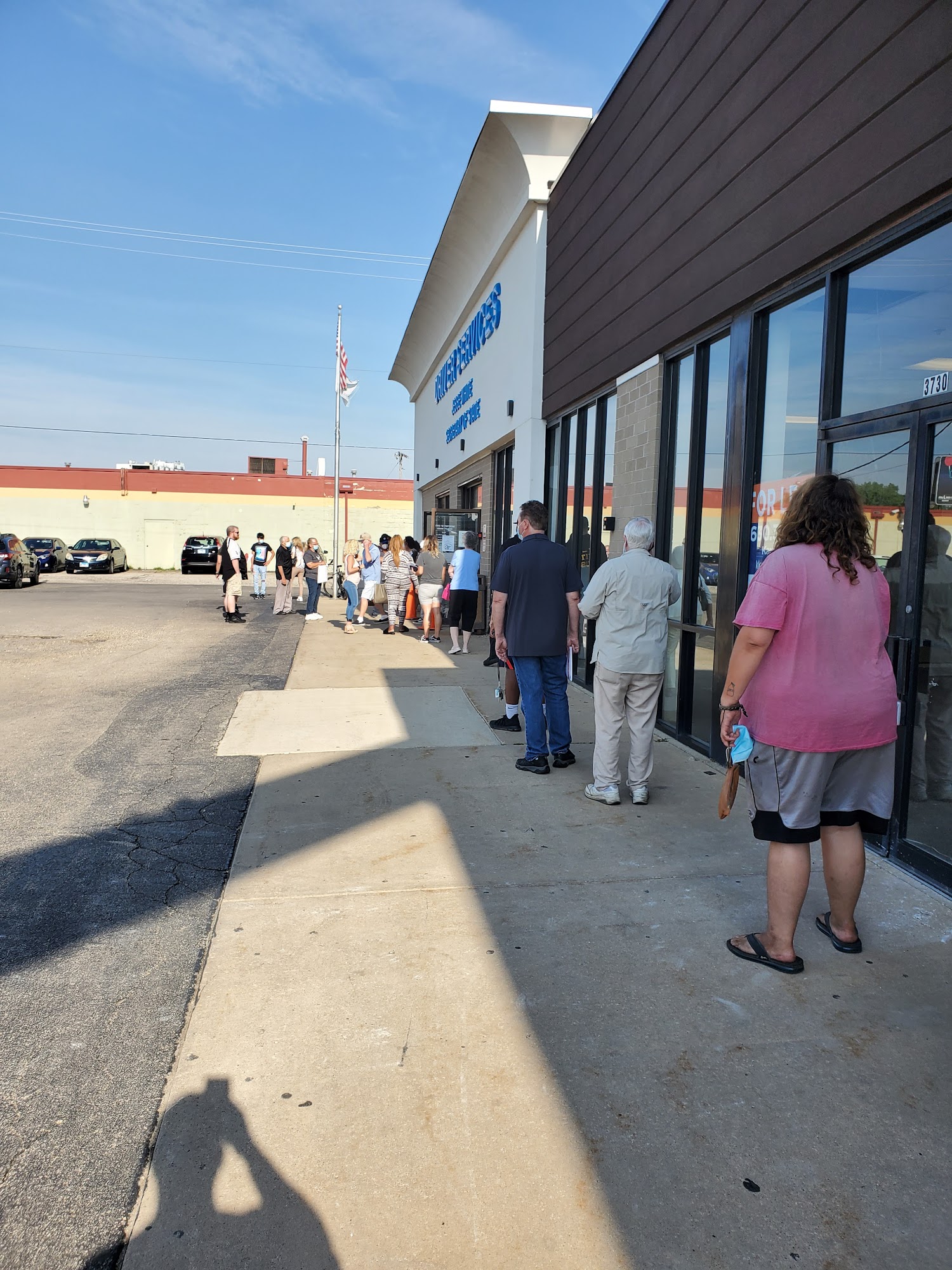 DMV ROCKFORD SEC. OF STATE FACILITY 3720 E State St, Rockford IL