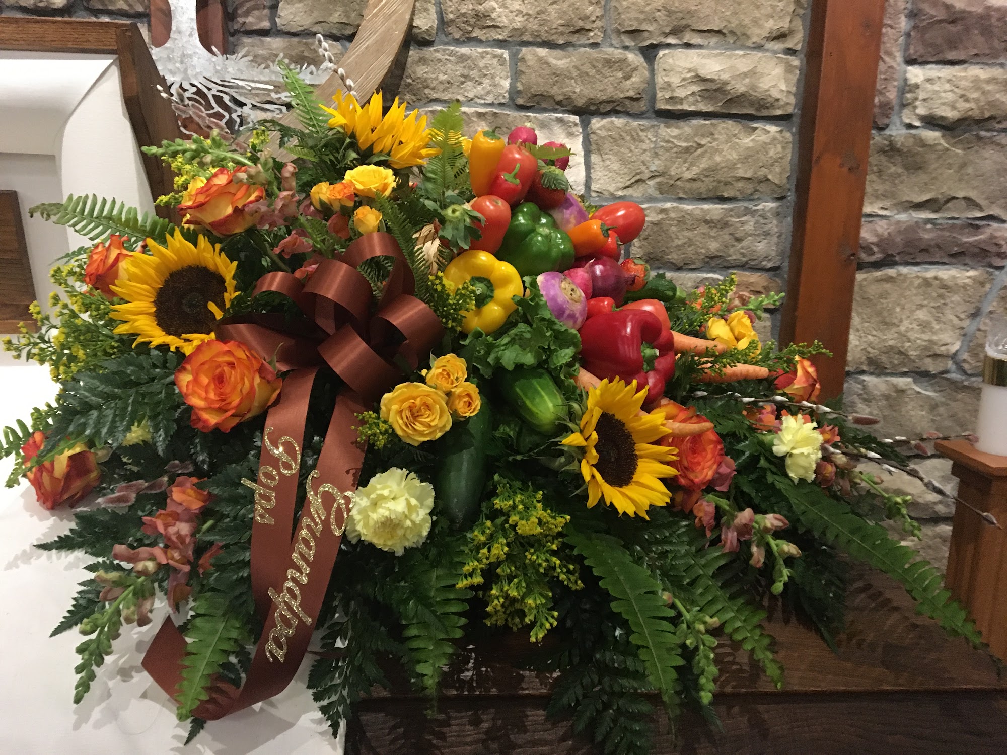 DK Boutique Flowers & Gifts 122 E Lafayette St, Rushville Illinois 62681