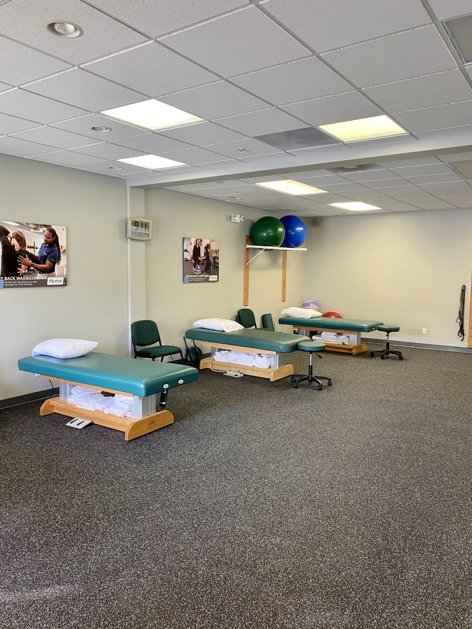 Ivy Rehab Physical Therapy 38 S Main St Suites A & B, Sugar Grove Illinois 60554