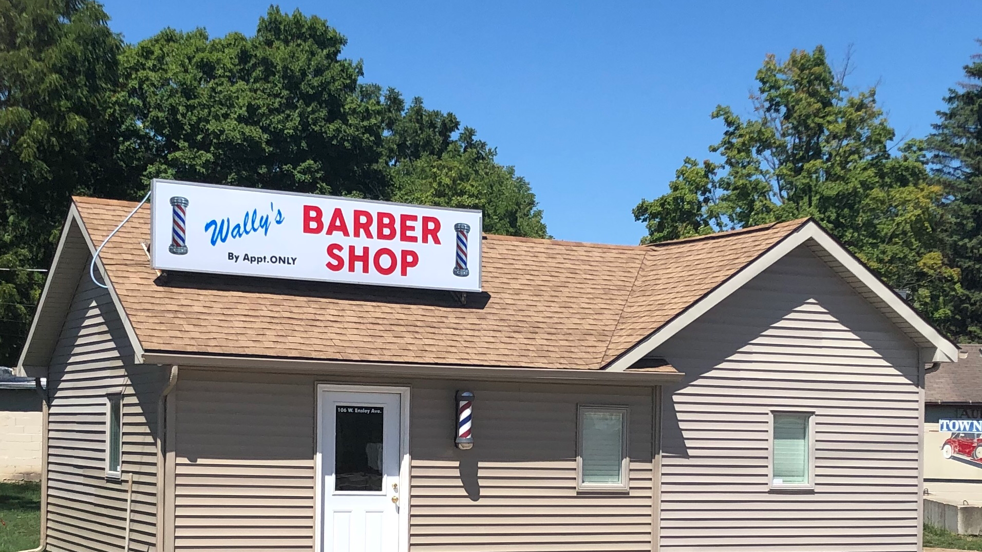 Wally’s Barber Shop