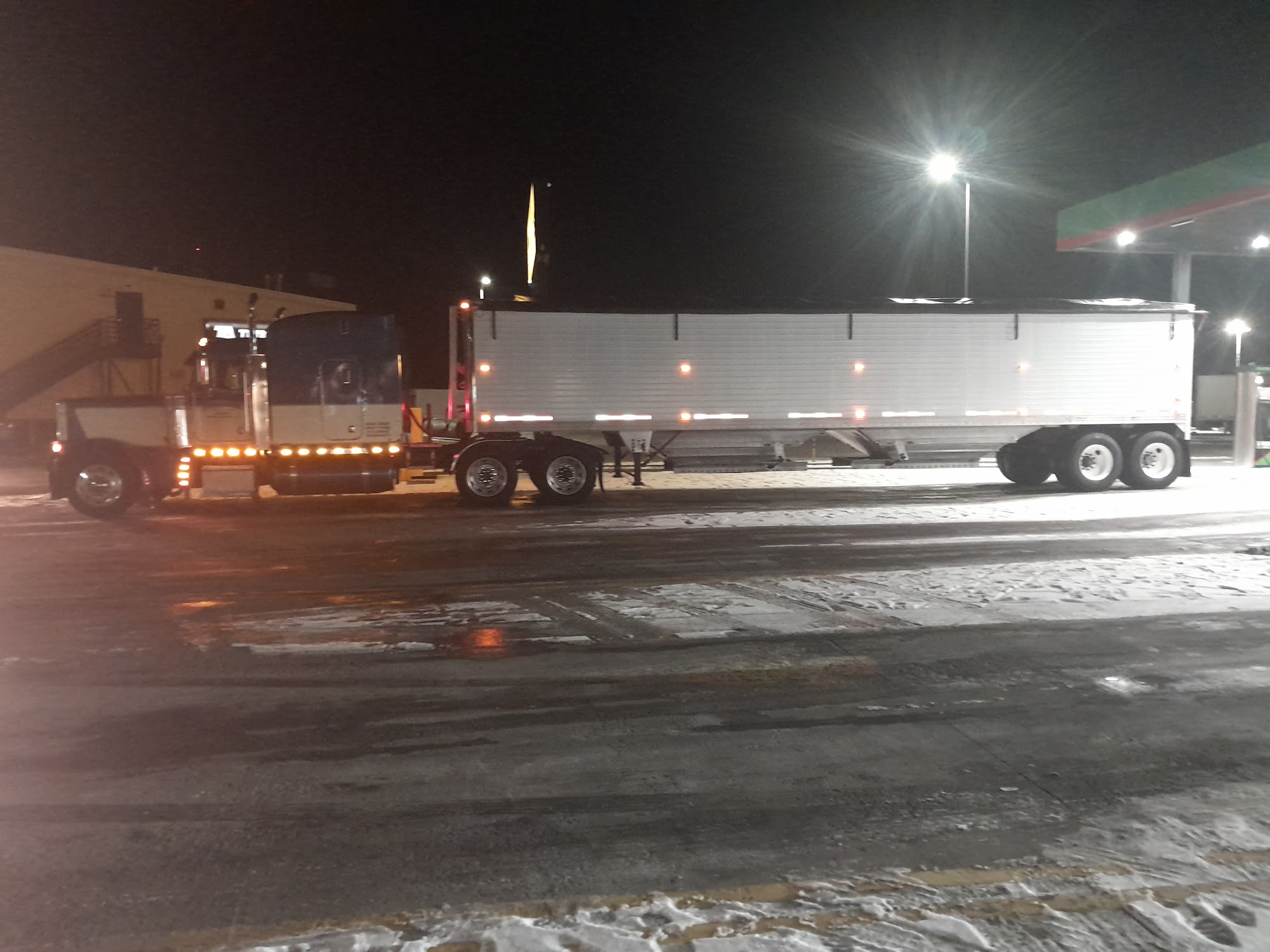 Schroer Trucking Inc 5440 IN-250, Brownstown Indiana 47220