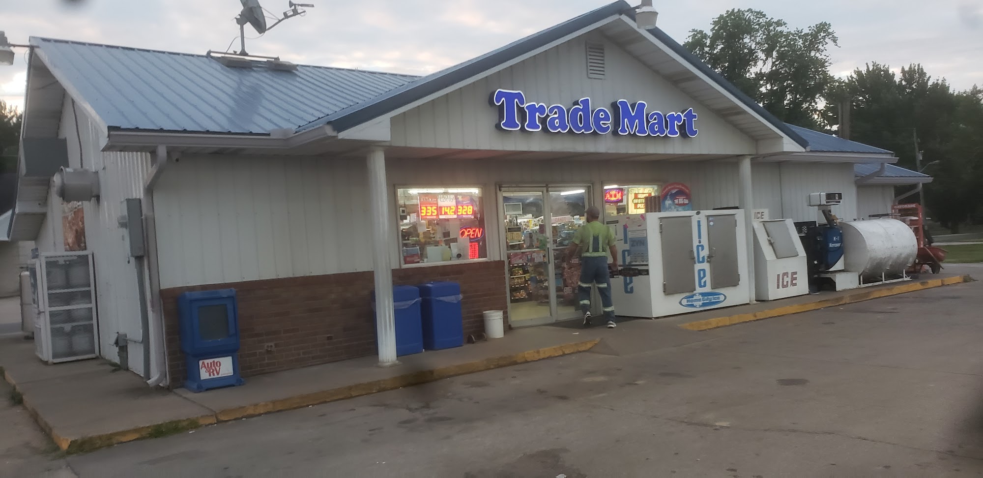 Trade-Mart