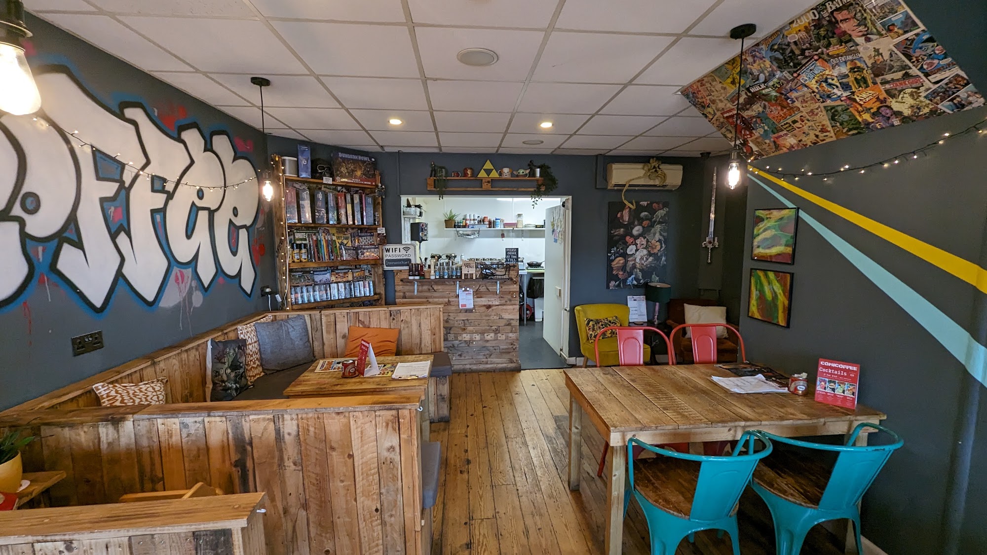 Comicoffee Cowes 7-8 The Arcade, Cowes