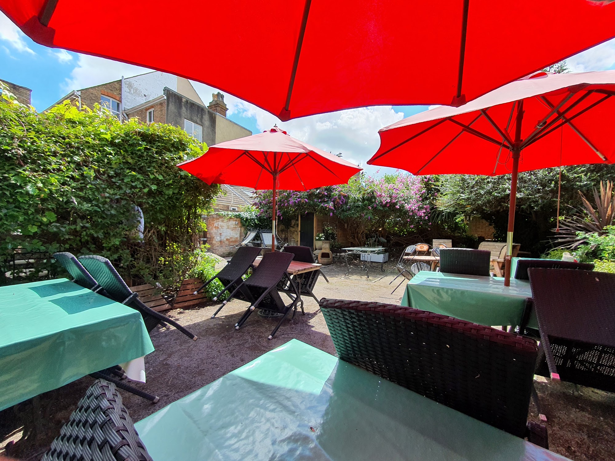Henry's Wine Bar & Chocolate Cafe 152-154 High St, Hythe