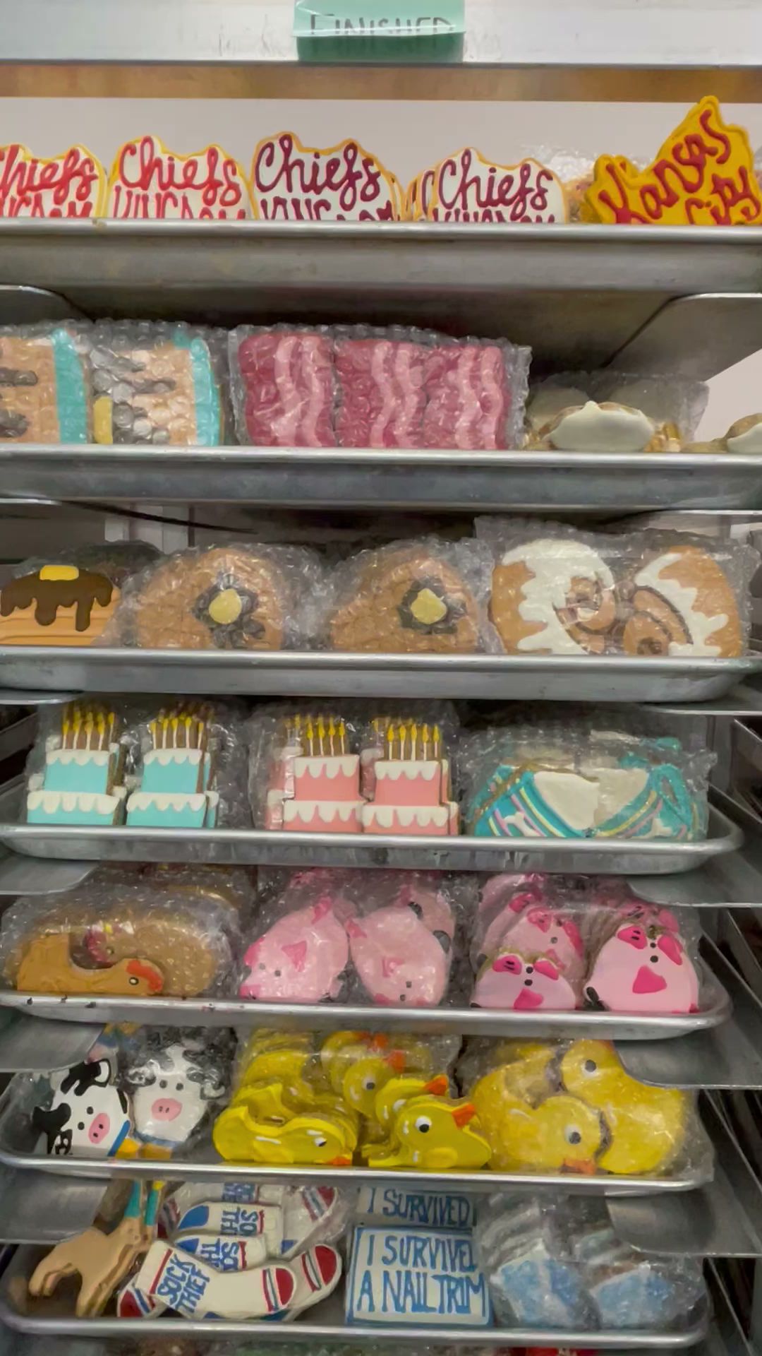 Lucky Dog Pet Grocery & Bakery Lawrence