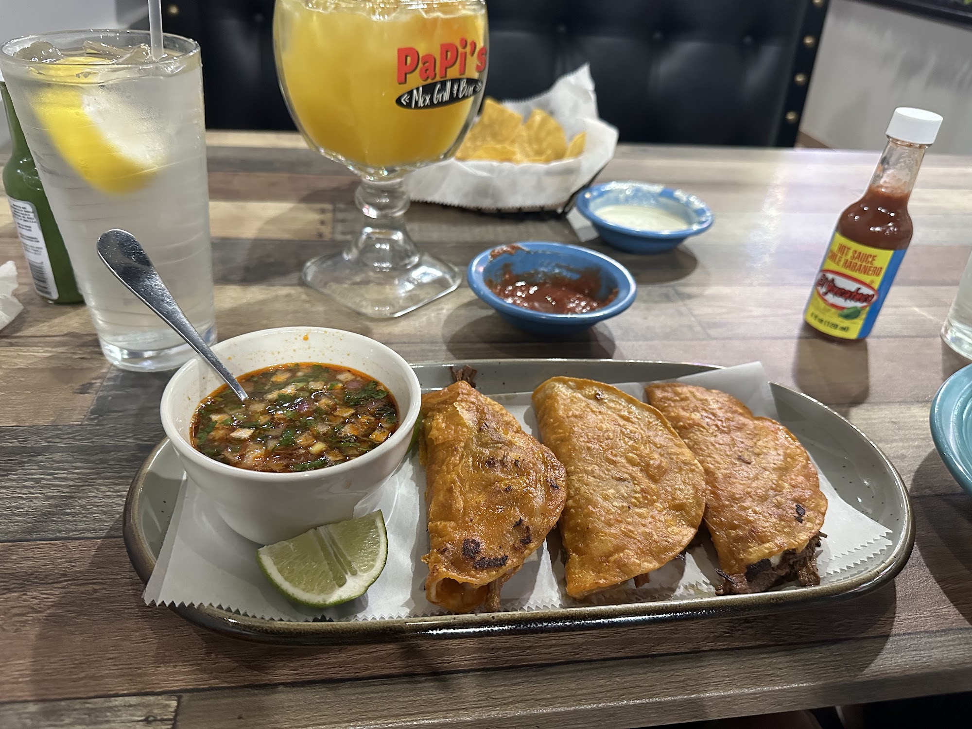 Papi’s Mex grill and bar