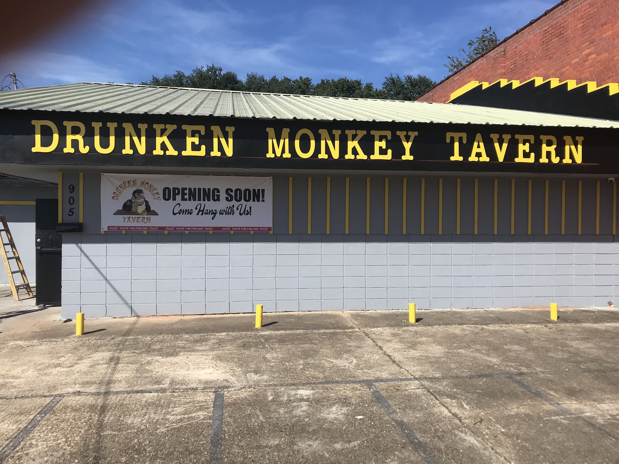 Drunken Monkey Tavern