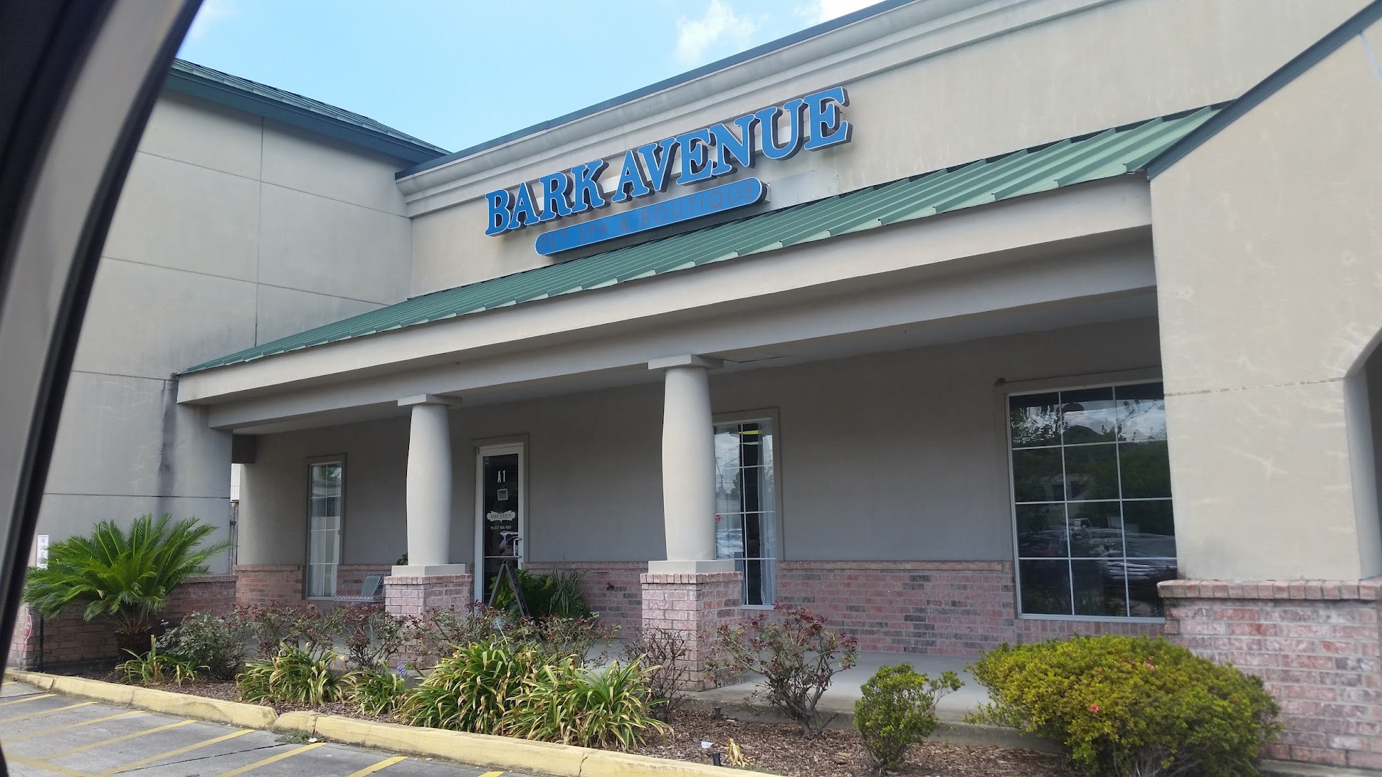 Bark Avenue Lafayette