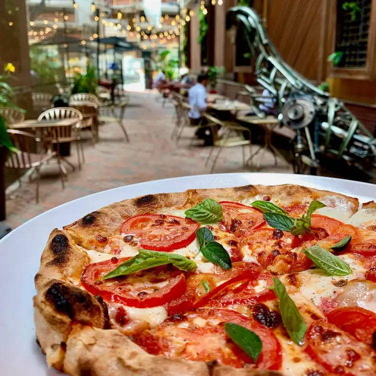 Photo credit: opentable