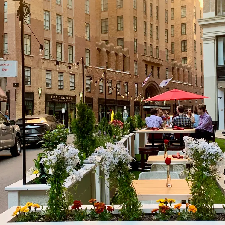 Photo credit: opentable