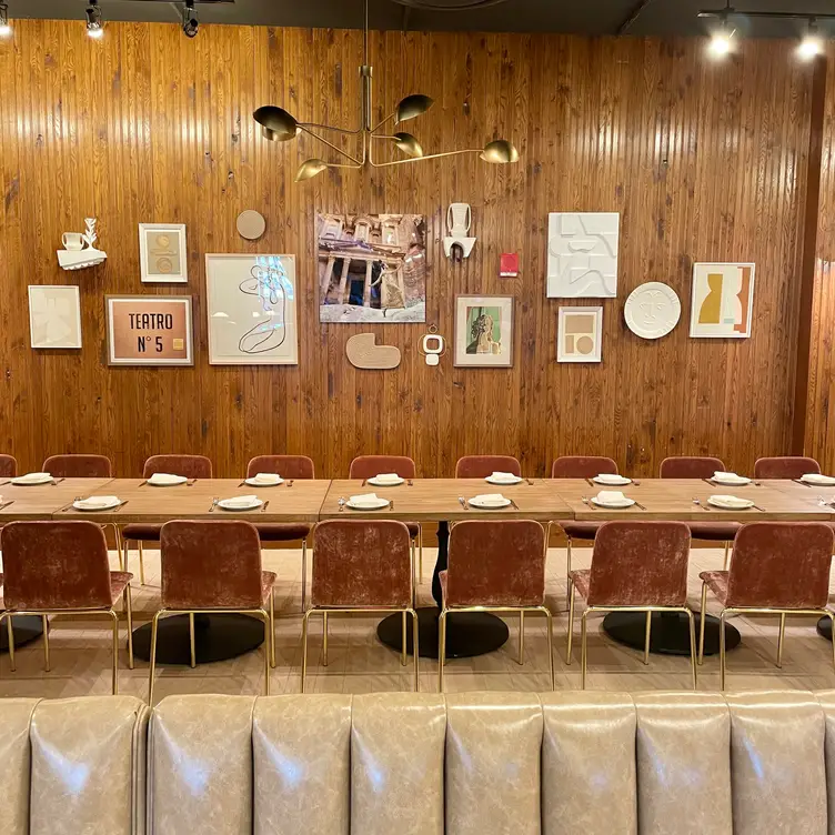 Photo credit: opentable