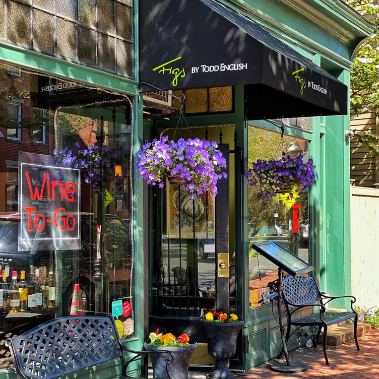 Photo credit: opentable