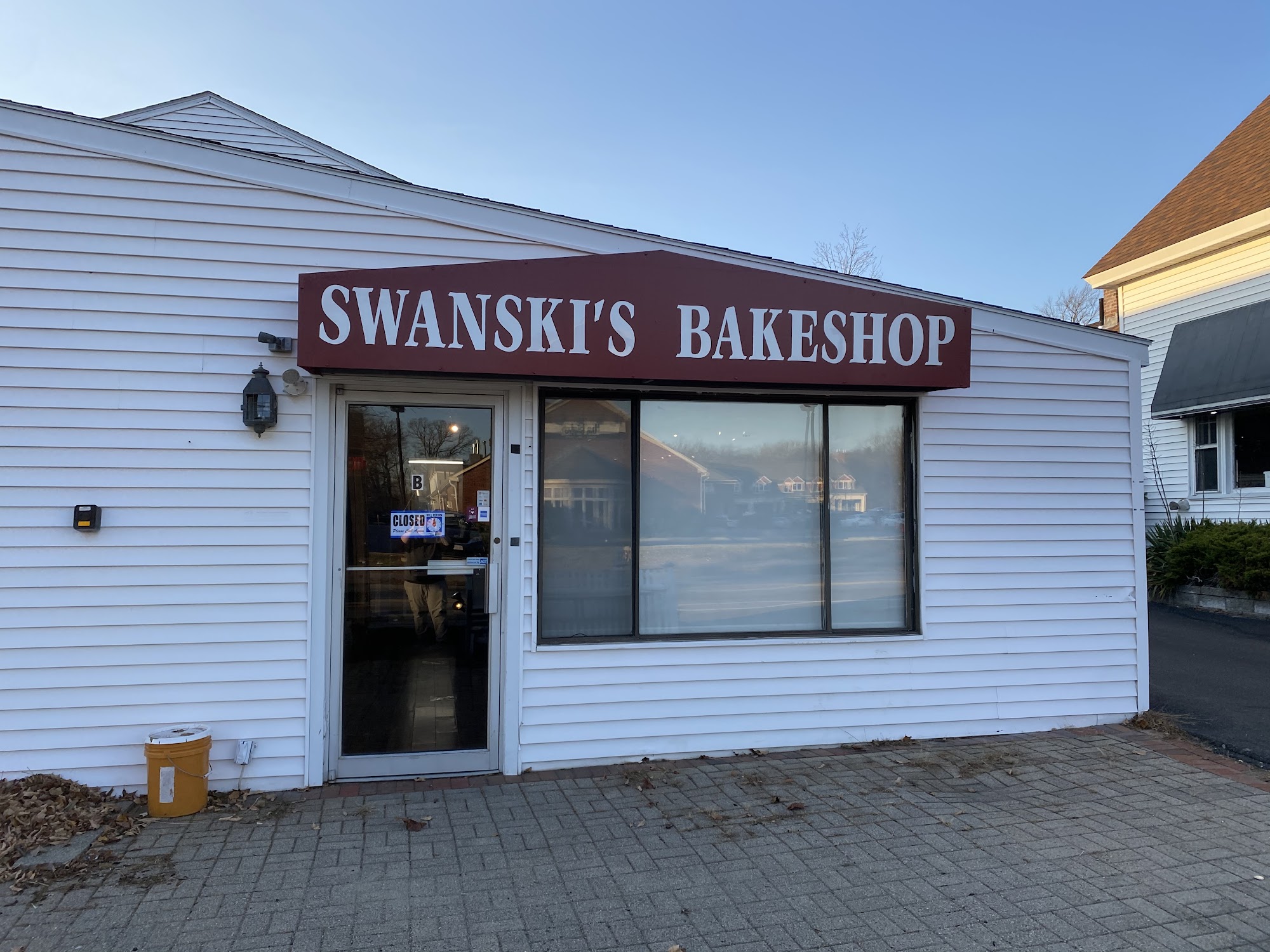 Swanski's Bakeshop