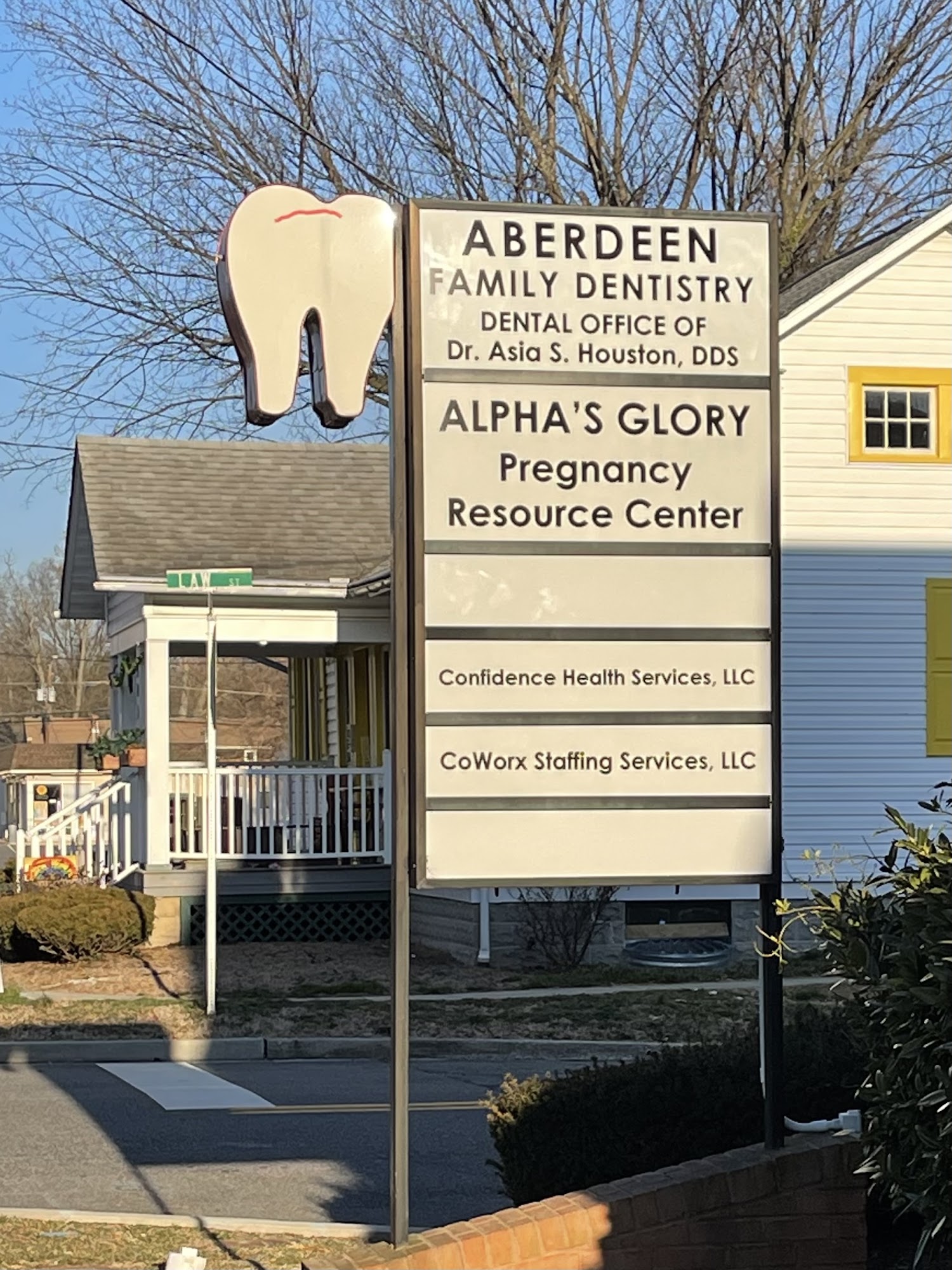 Aberdeen Family Dentistry: Asia S. Houston, DDS 219 W Bel Air Ave, Aberdeen Maryland 21001