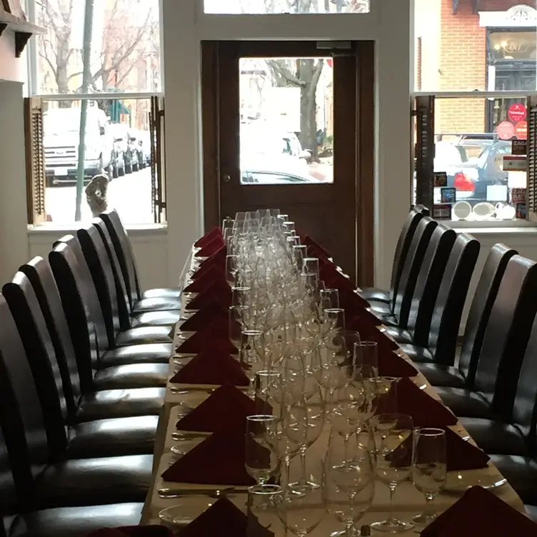 Photo credit: opentable