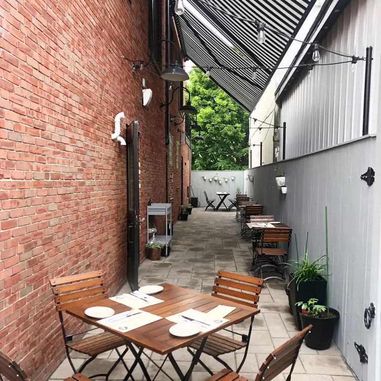 Photo credit: opentable