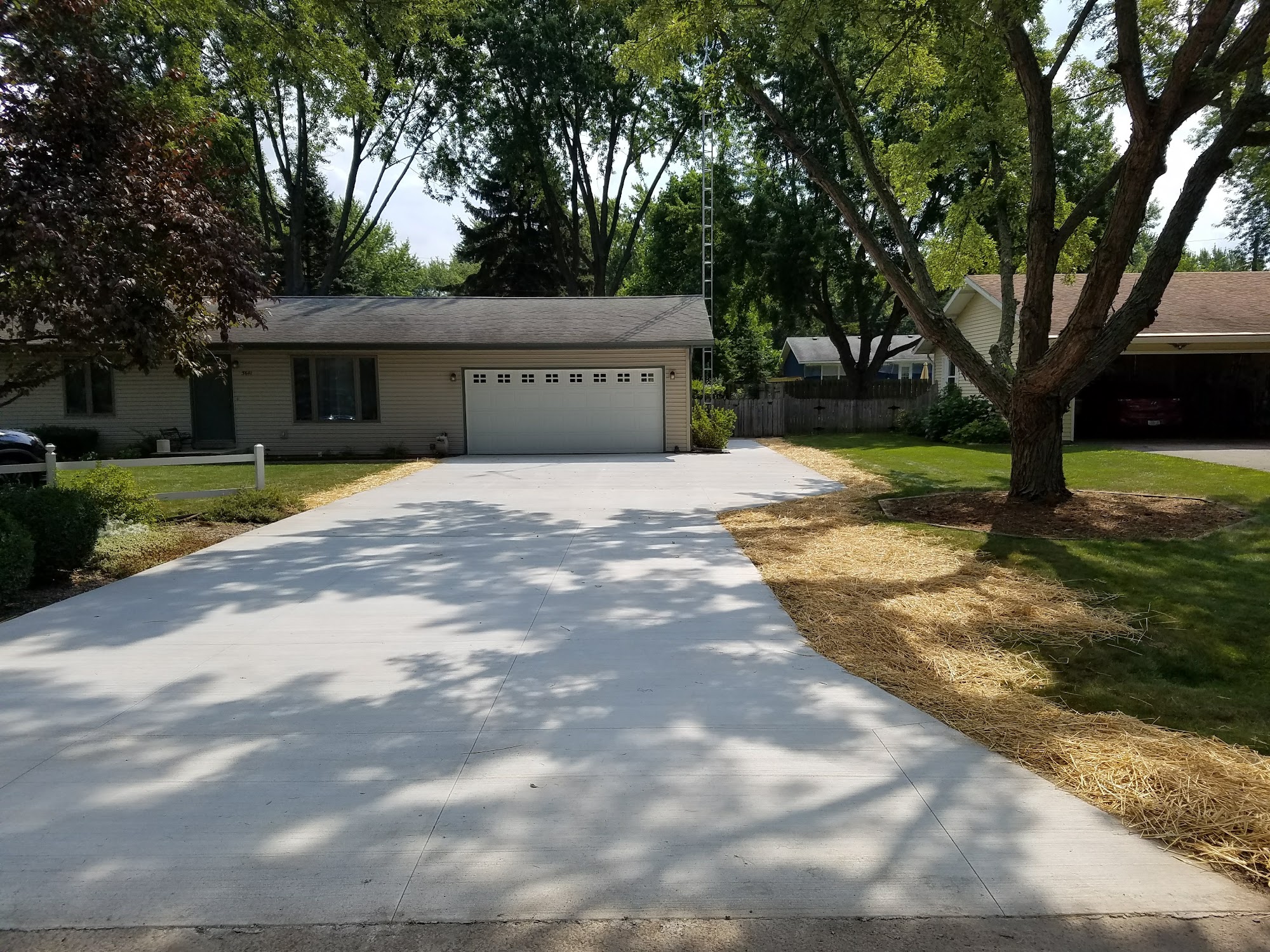 Charlie Weeden Inc 517 W Main St, Hartford Michigan 49057