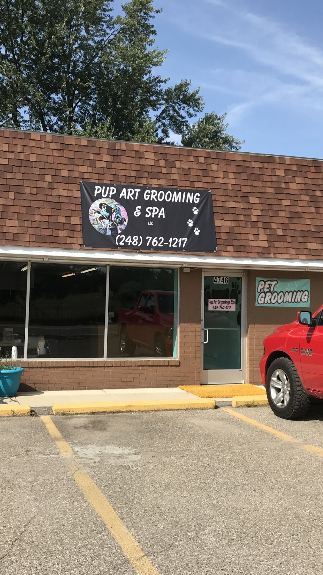Pup Art Grooming & Spa 4746 Clarkston Rd, Independence Michigan 48348