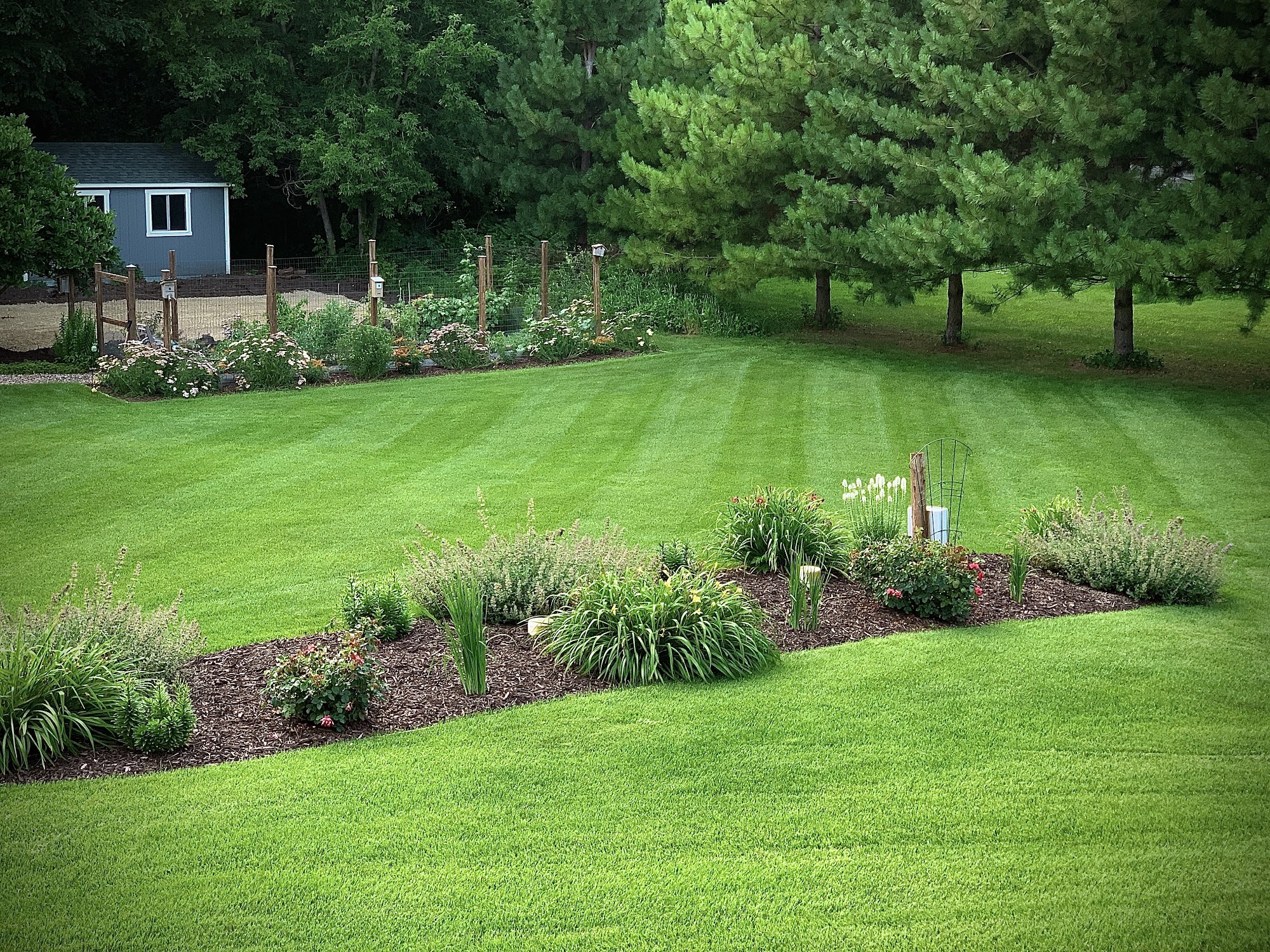 Organic Lawns by Lunseth - Sales Office