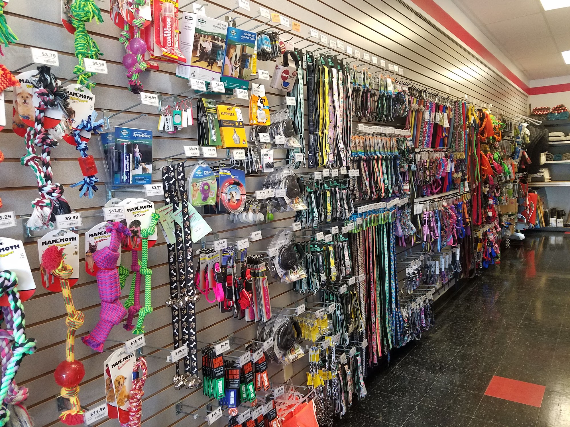 Chuck & Don's Pet Food & Supplies Eagan