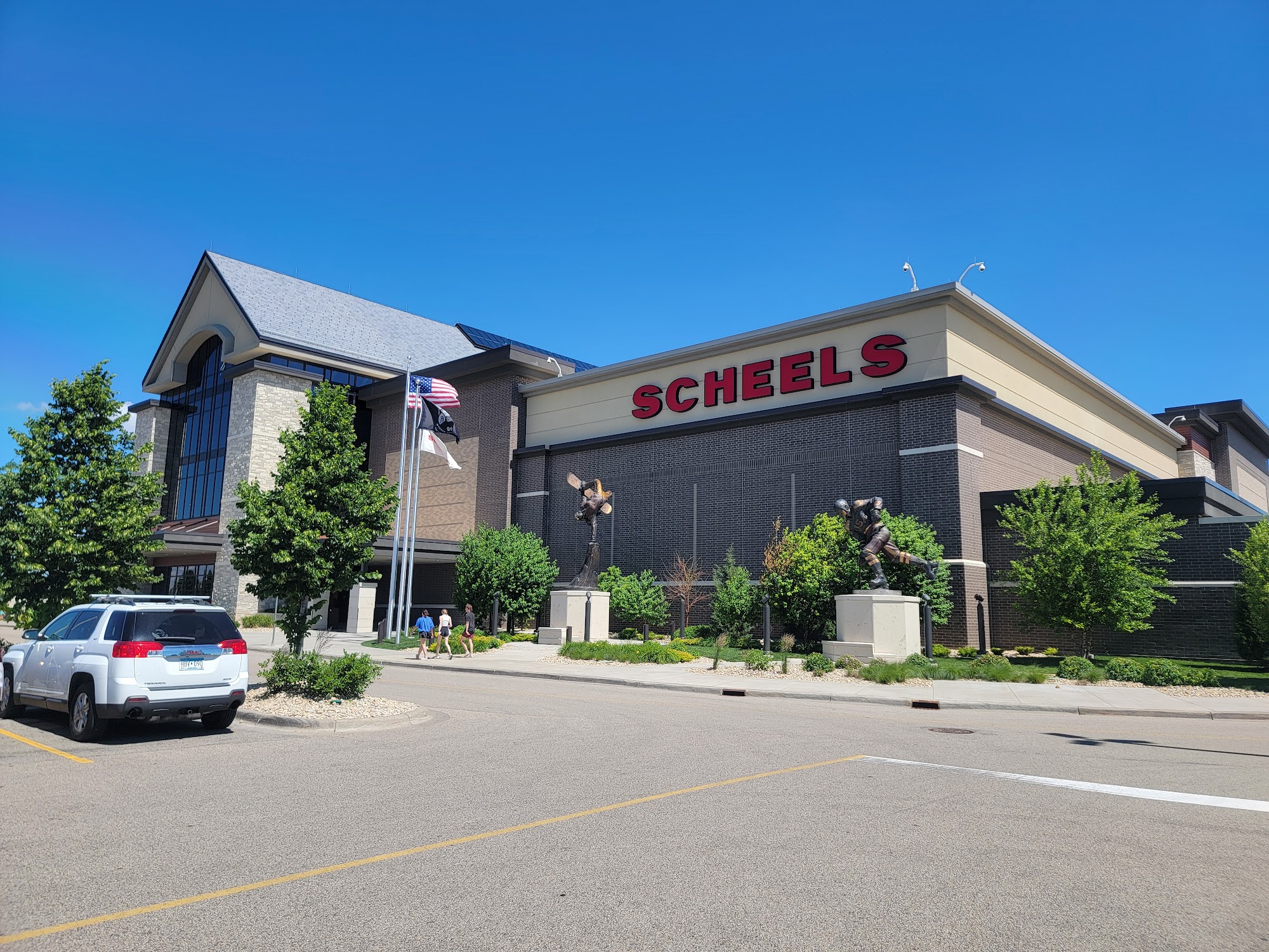 SCHEELS - 8301 Flying Cloud Dr, Eden Prairie MN - Hours, Directions ...