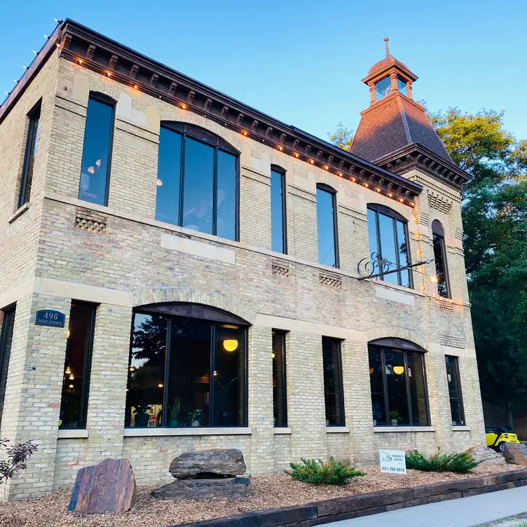 Photo credit: opentable