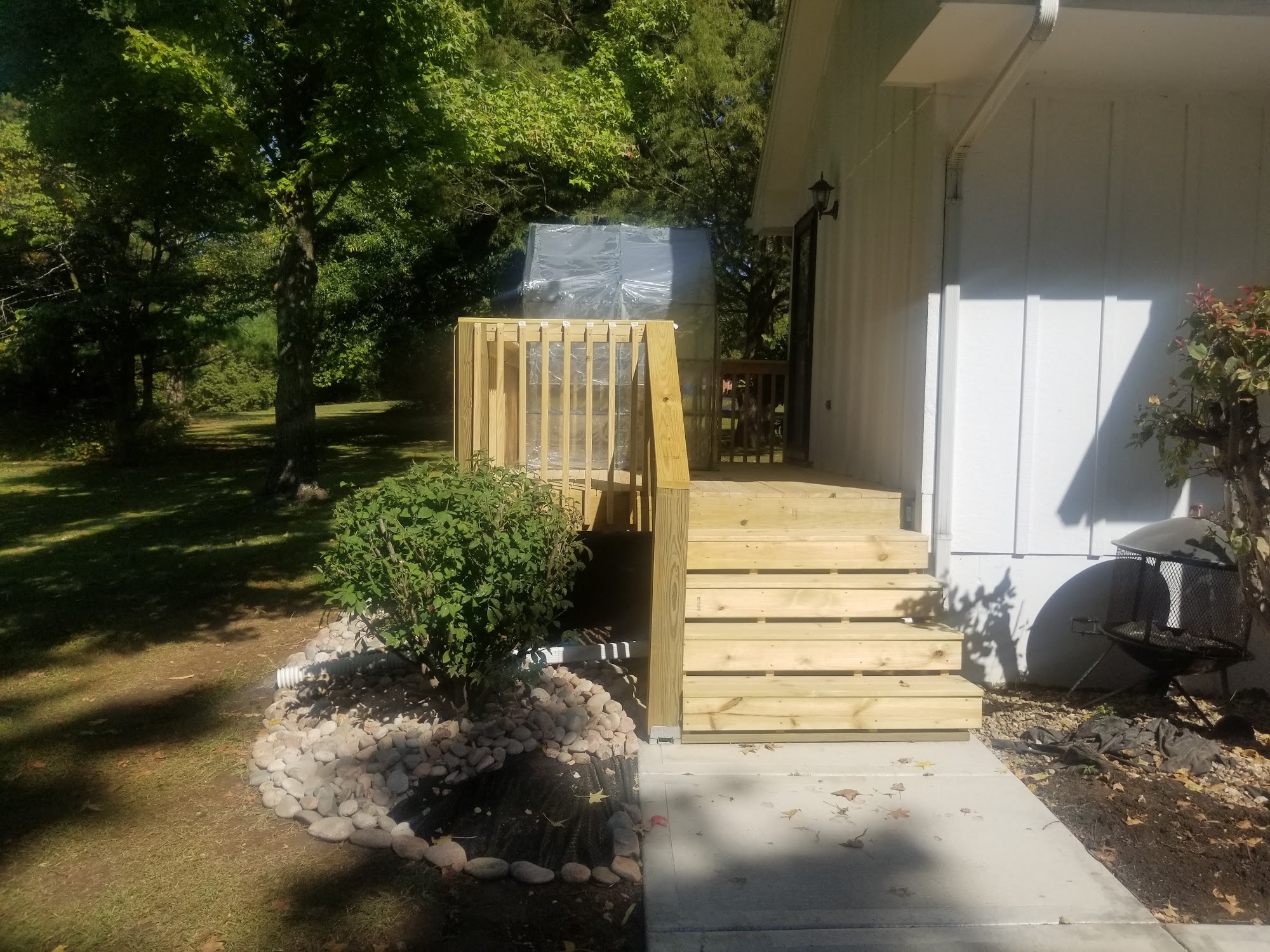 Davis Remodeling and Home Repair LLC 18316 Crestview Cir, Holt Missouri 64048