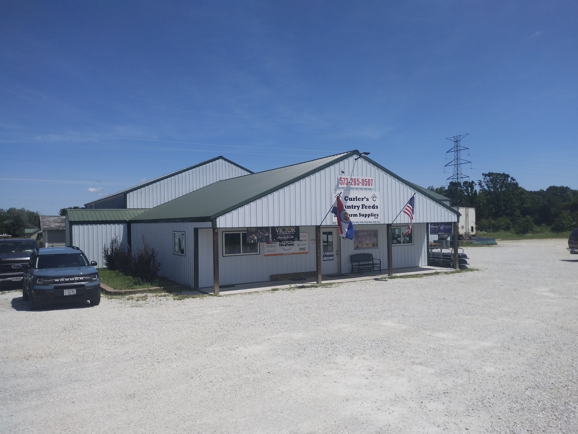 Country Feed Saint James