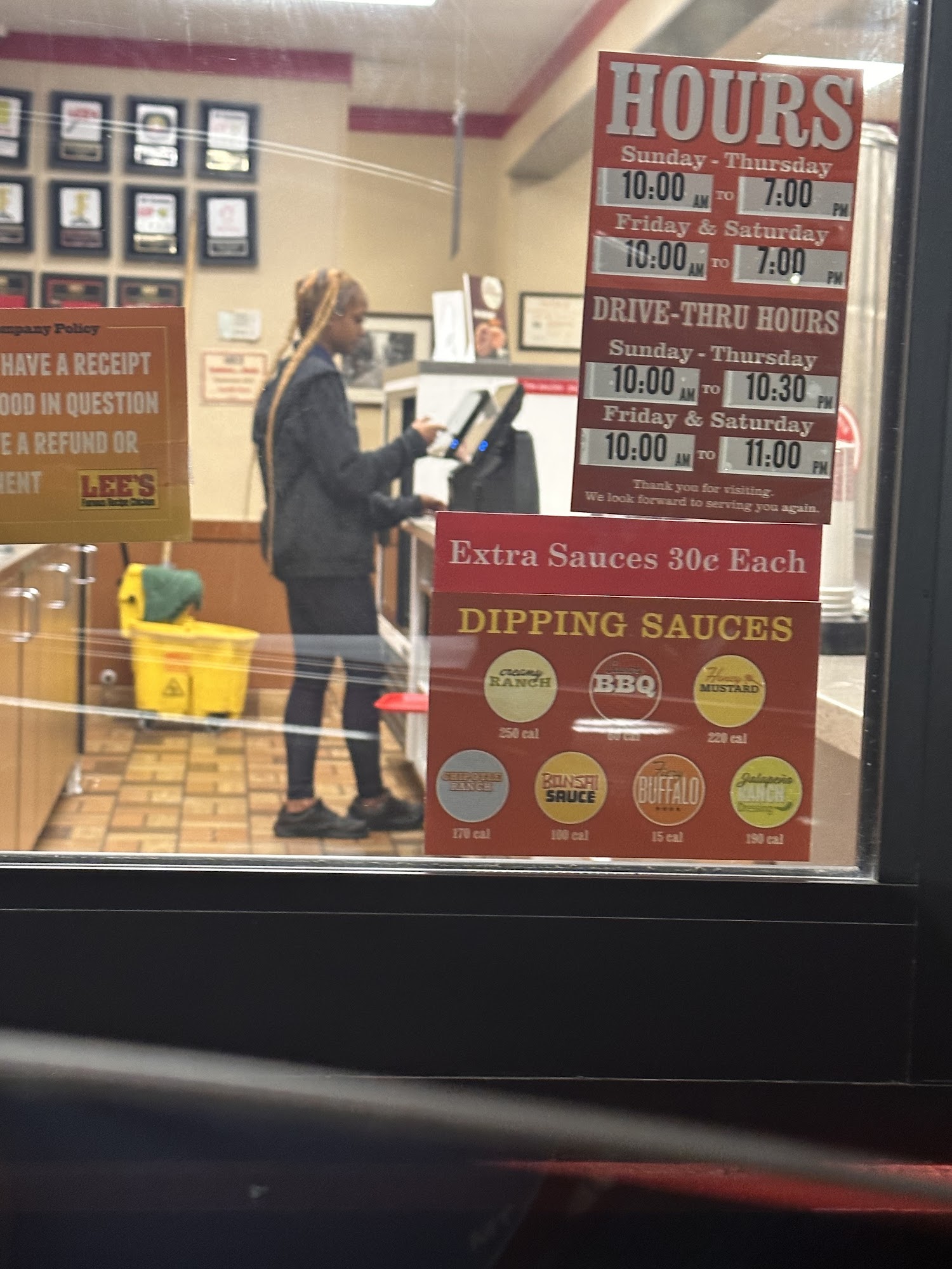 Lee's Famous Recipe Chicken Menu