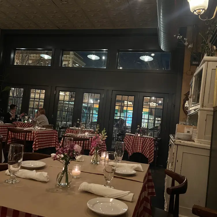 Photo credit: opentable