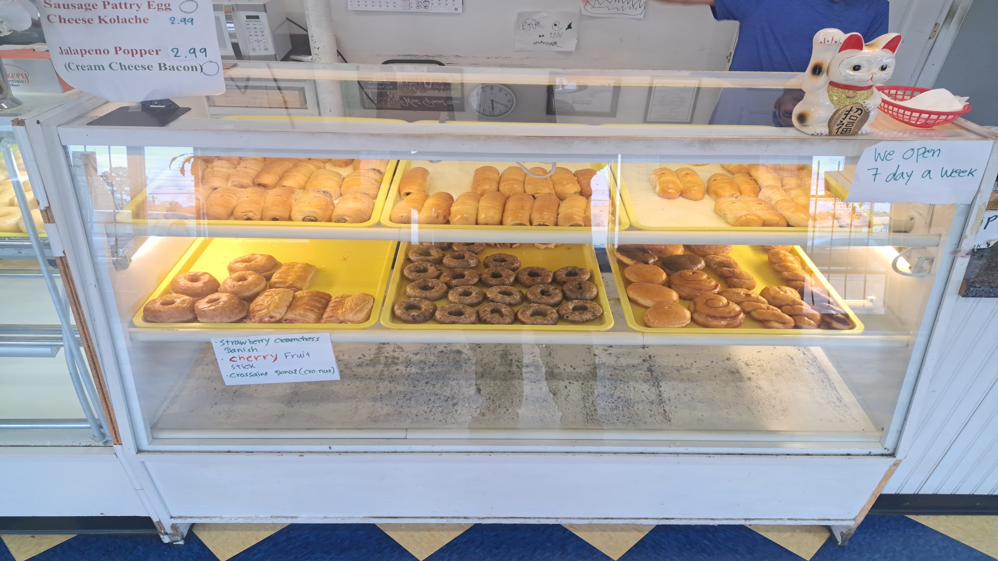 Daylight Donuts Menu