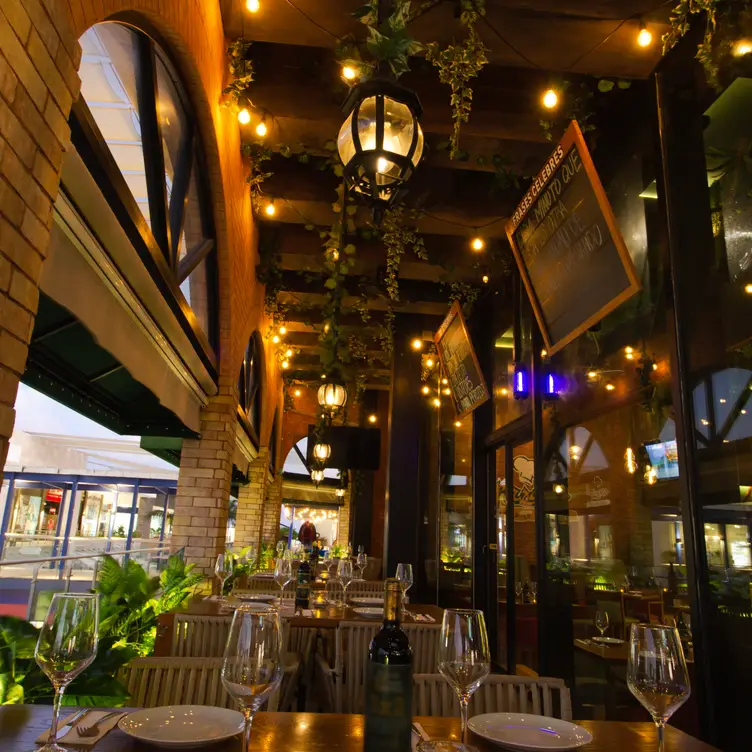 Photo credit: opentable