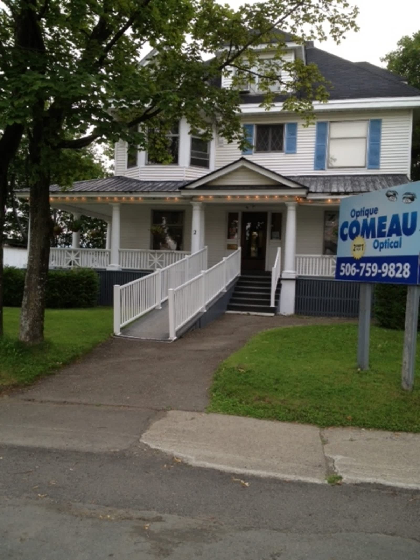 Photo credit: yellowpages.ca