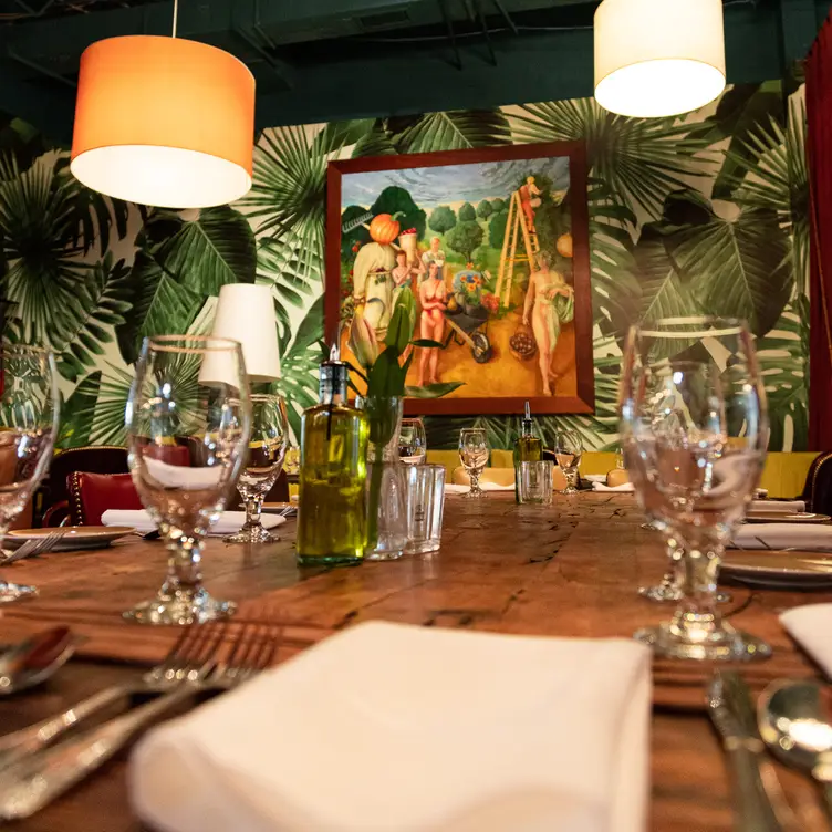 Photo credit: opentable