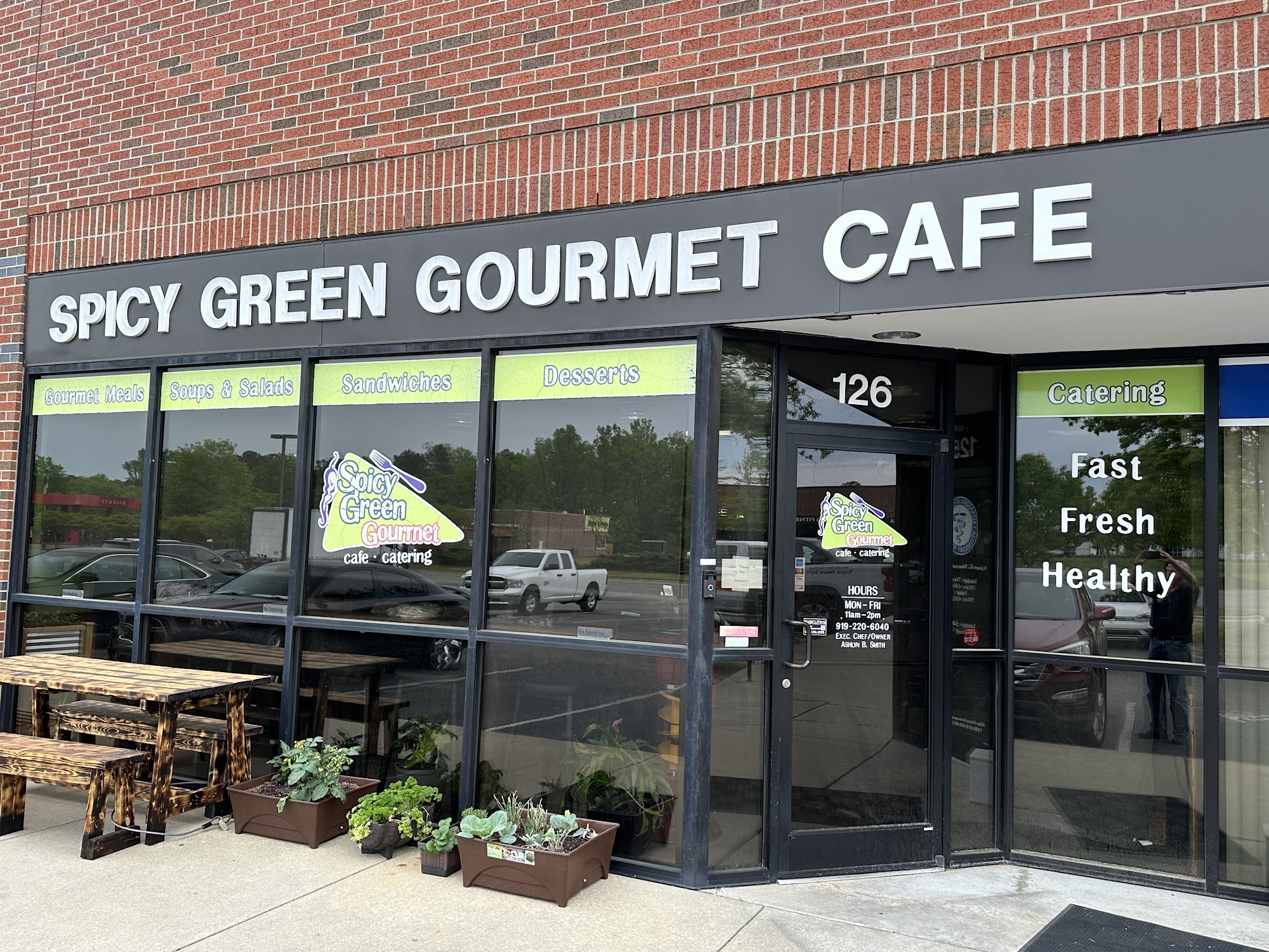 Spicy Green Gourmet Café & Catering