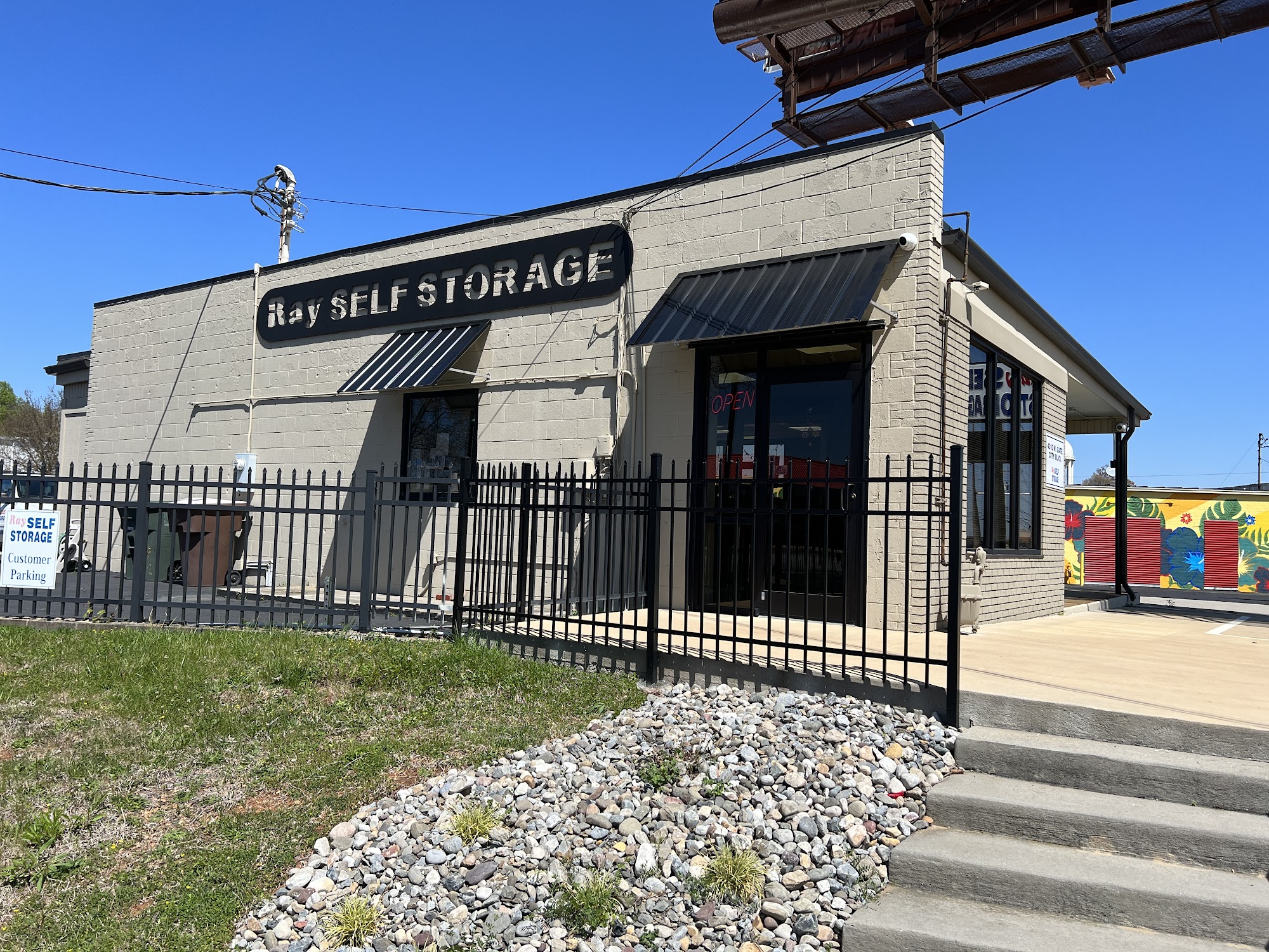 Ray Self Storage - Gate City Blvd