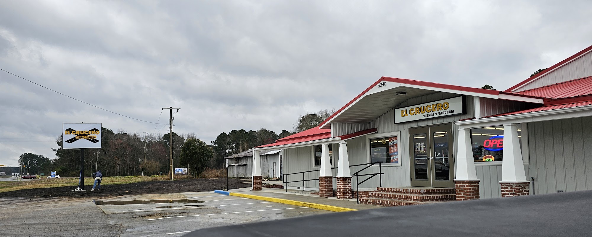 El Crucero Tienda Y Taqueria