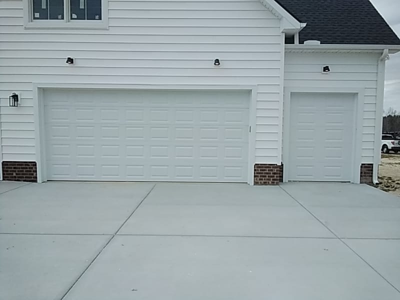 Lion Garage Door Repair & Installation Leland