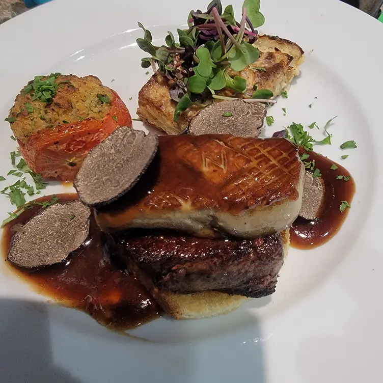 Photo credit: opentable