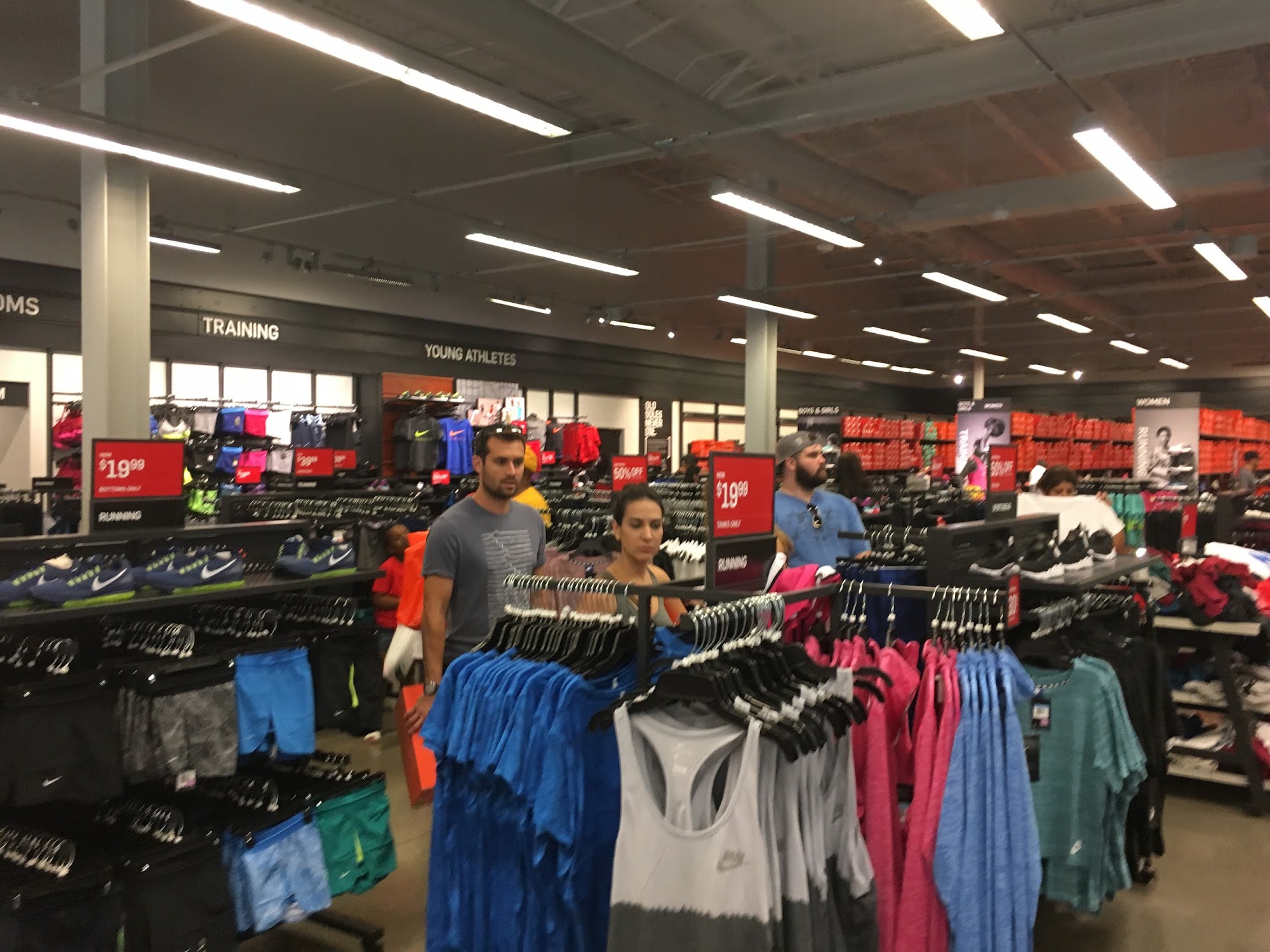 Nike Factory Store - Omaha