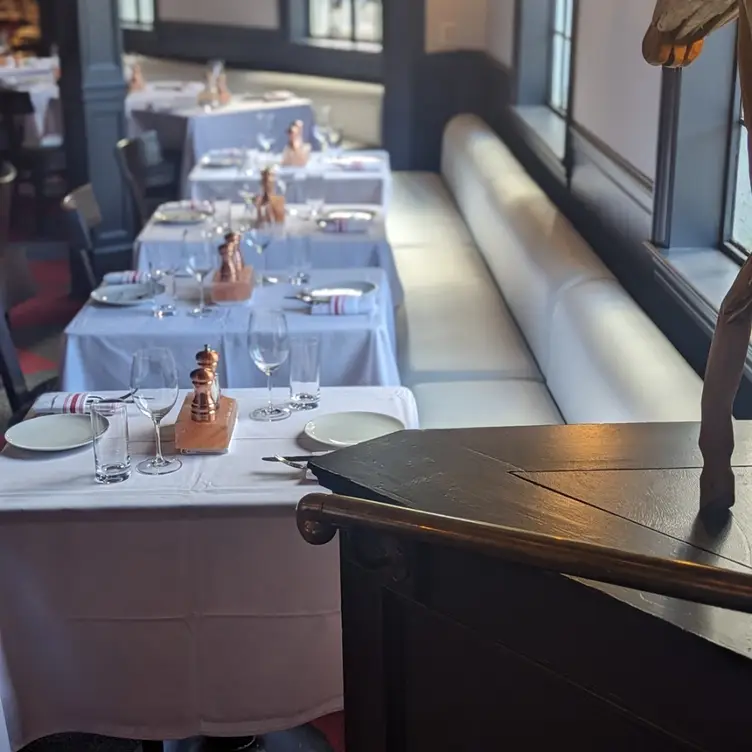 Photo credit: opentable