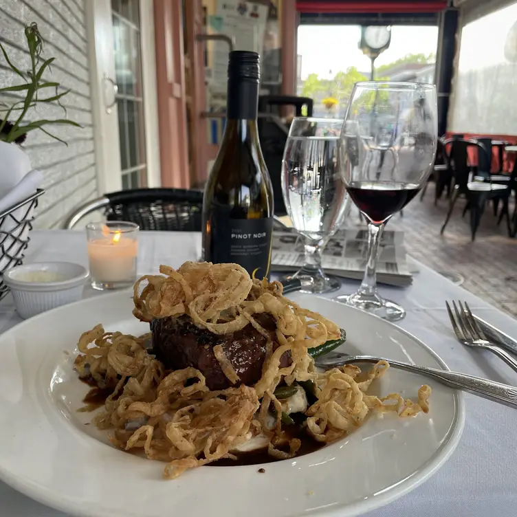 Photo credit: opentable