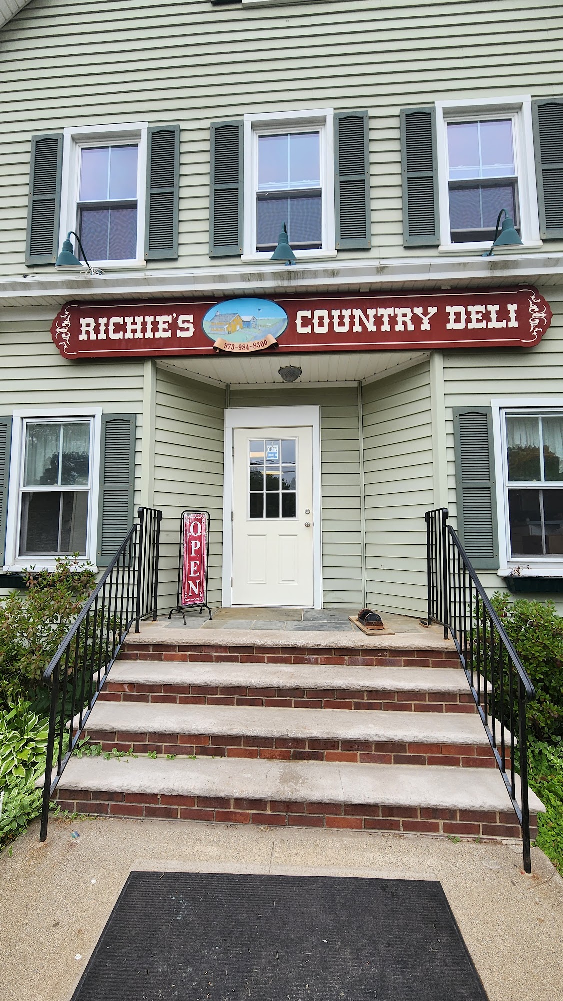 Richie's Country Deli