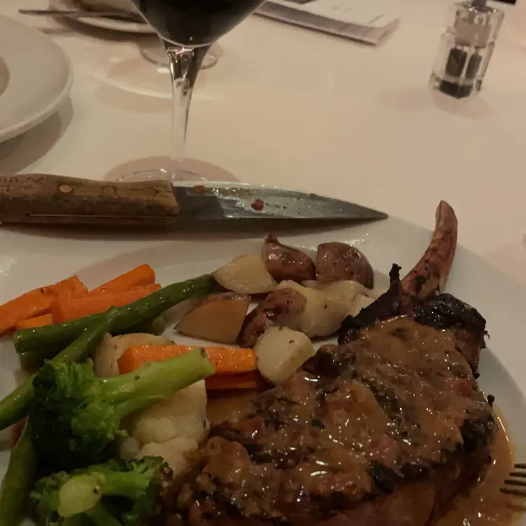 Photo credit: opentable