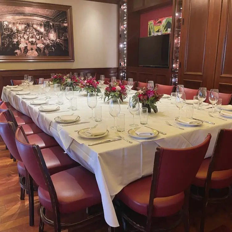 Photo credit: opentable